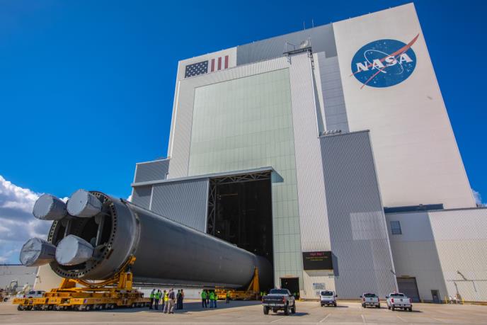 1B9Kmsq3ll-sokantni-planovi-na-milijarderot-ilon-mask-tajno-planira-prezemanje-na-vselenskata-agencija-nasa (1)